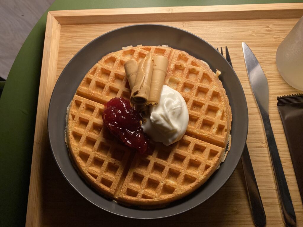大阪万博　北欧風ワッフル