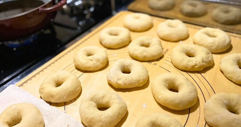 ドーナツのような成形なのであっという間に出来ました