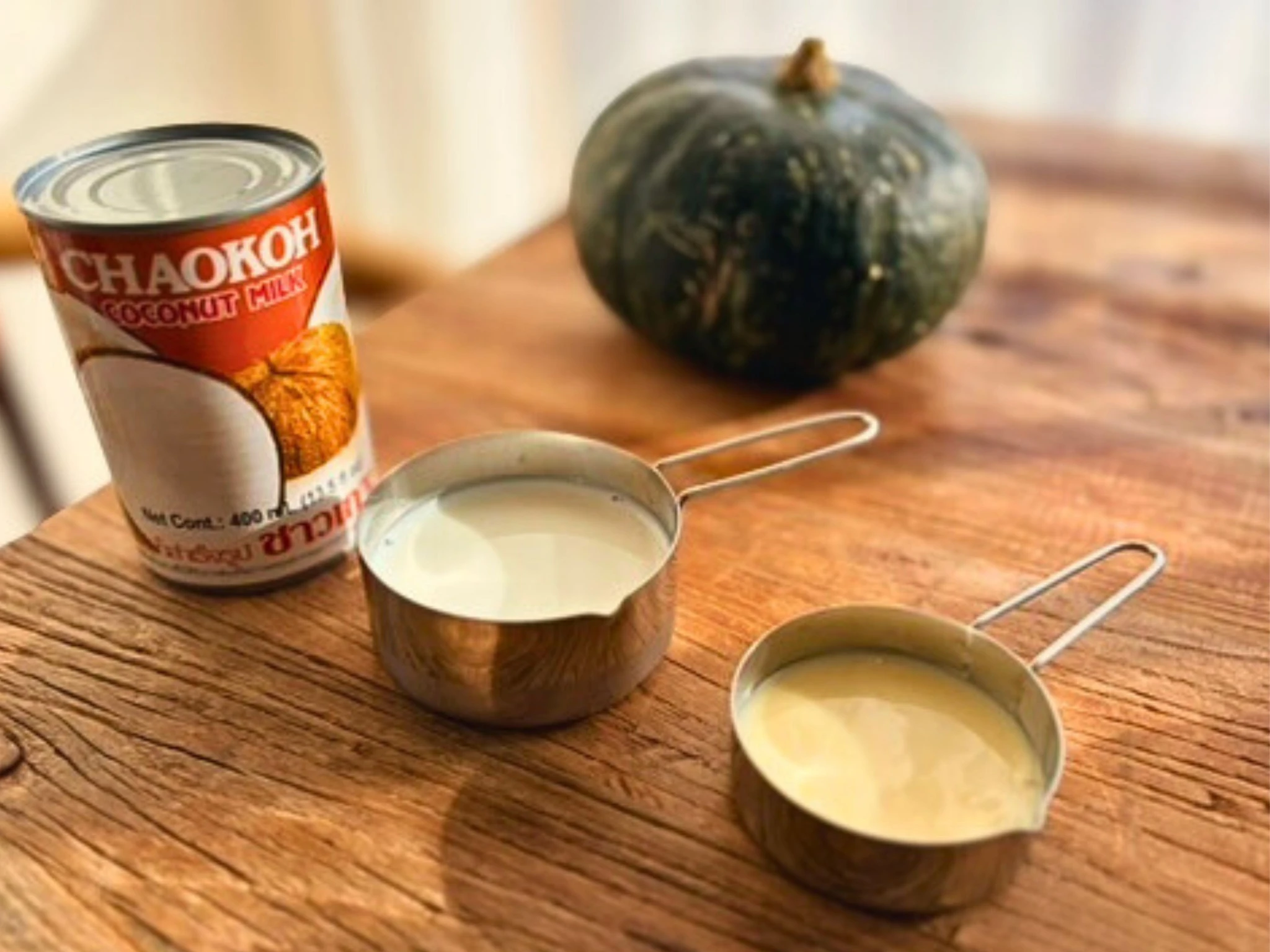 かぼちゃと一緒に使う3種類のミルク（ココナッツミルク、牛乳、コンデンスミルク）