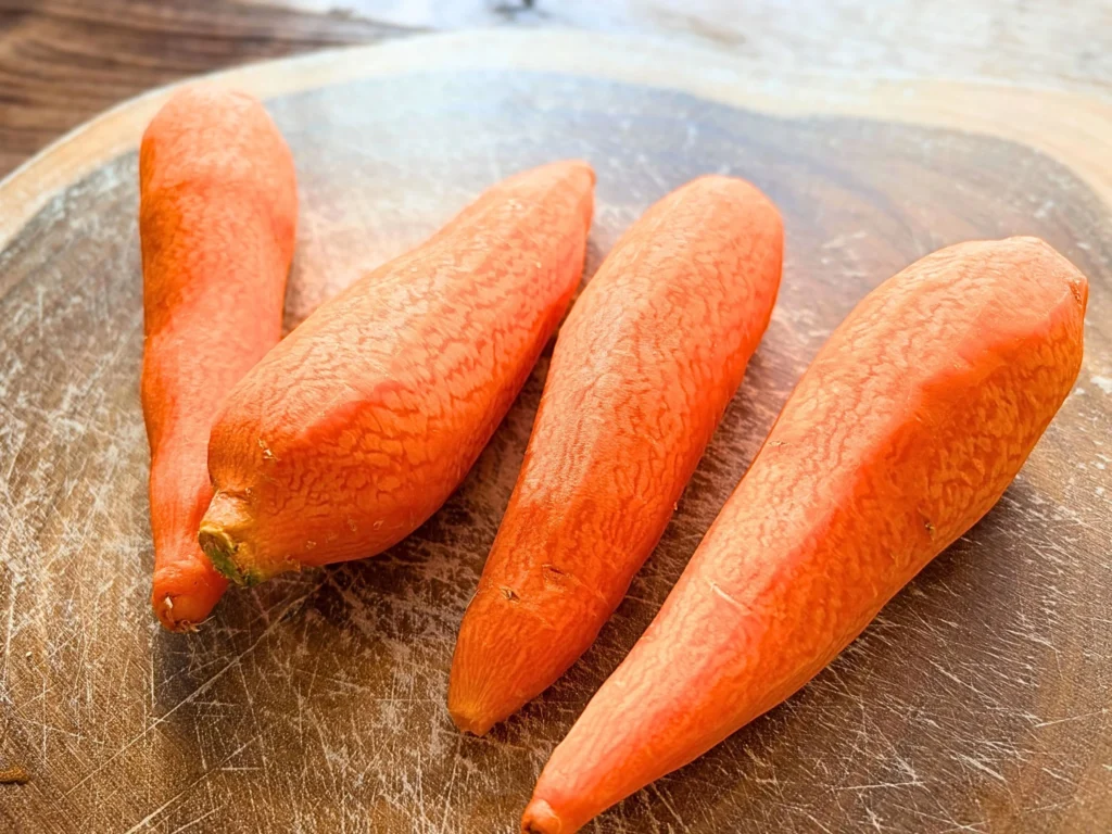 皮を剥いたにんじん