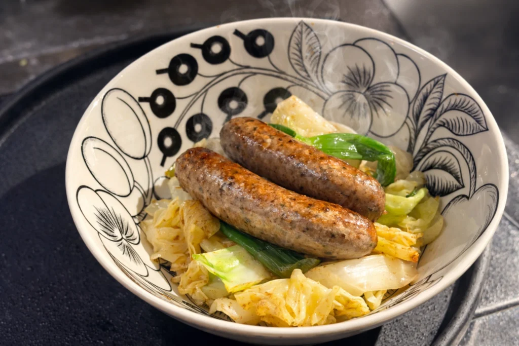 栗原はるみさん「わたしの味」キャベツのバター炒め＋うィンナーソーセージ